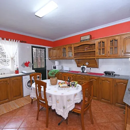 Вилла Ponta Do Sol Villa Понта-ду-Сол